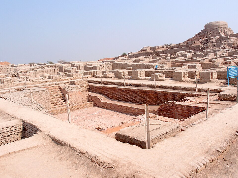 Great Bath and brick ruins at Mohenjo-daro, Sindh, Pakistan, showing planned Indus urban architecture.
